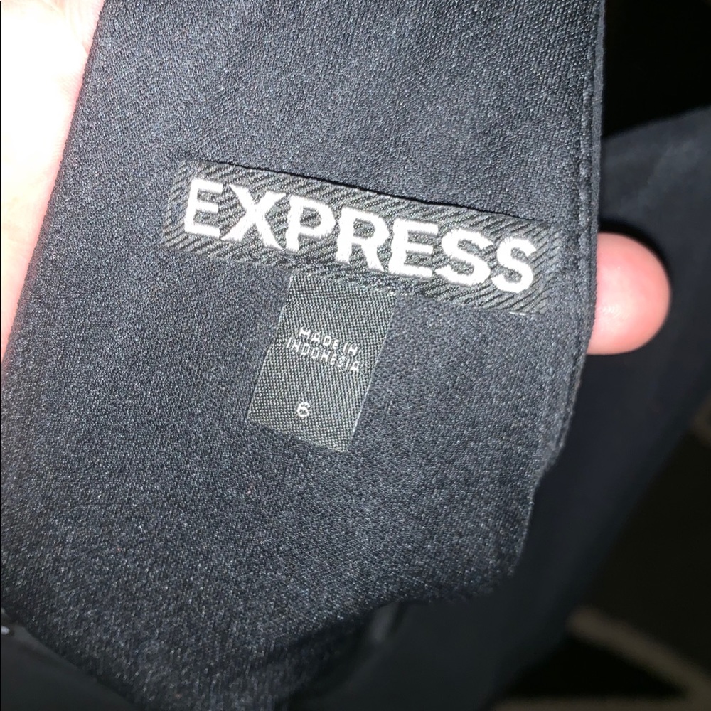 Express LBD - Picture 3 of 4